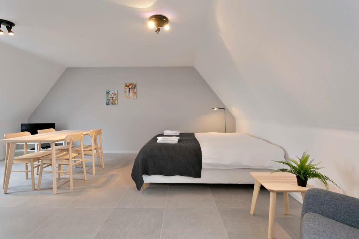 Huswell - Cozy And Roomy Studio With A Homely Feel De Haan Buitenkant foto