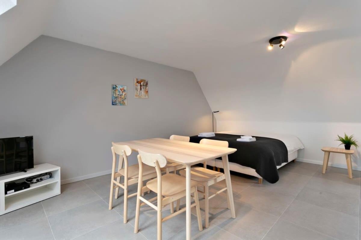 Huswell - Cozy And Roomy Studio With A Homely Feel De Haan Buitenkant foto